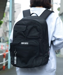 【BEN DAVIS/ベンデイビス】【驚異の仕分け収納】LARGE DAYPACK 29L 大小多彩なポケット 15インチPC対応 撥水
