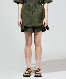 FRILL TRUCK SHORTS