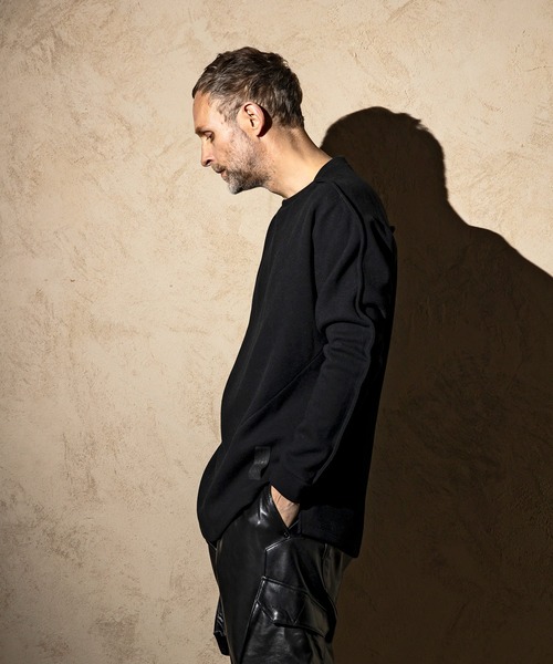C DIEM(カルペディエム)の「C DIEM(カルペディエム)レザーパイピング ダンボールニット ロングスリーブカットソー ロングTシャツ(Tシャツ/カットソー・メンズ・ブラック/ベージュ/グレー・S/M/L/XL)」の4枚目の写真