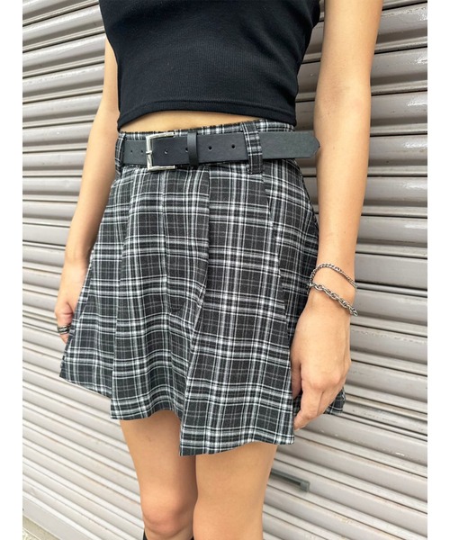 EGOIST（エゴイスト）の「フェイクレザーベルト付プリーツスカート（スカート・レディース・ブラック/マルチ/グレー・S/M）」の7枚目の写真