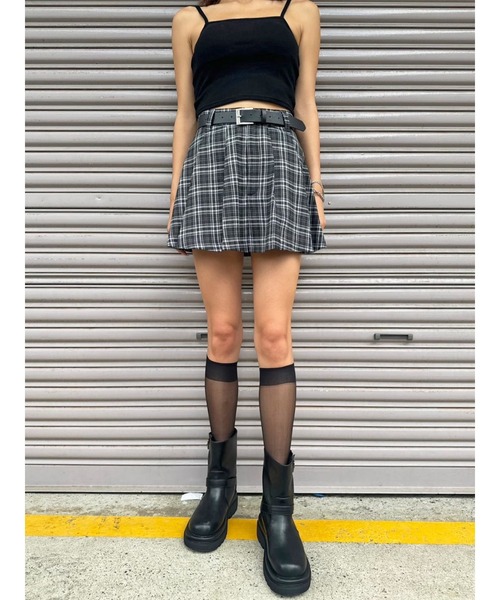 EGOIST（エゴイスト）の「フェイクレザーベルト付プリーツスカート（スカート・レディース・ブラック/マルチ/グレー・S/M）」の10枚目の写真