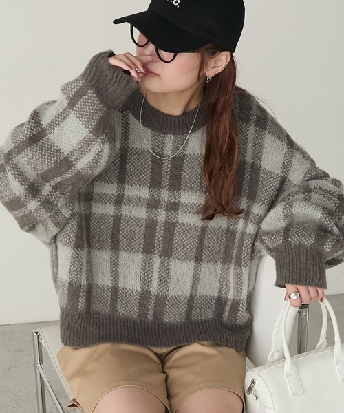BONLECILL(ボンルシール)の「シャギーチェックニットプルオーバー(ニット/セーター・レディース・チャコールグレー/ネイビー/レッド/グリーン/ブラウン・FREE)」の1枚目の写真