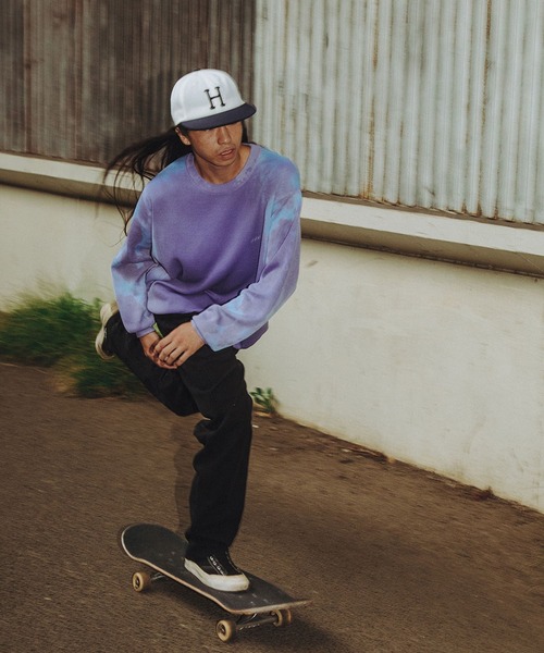 HUF（ハフ）の「OG LOGO CREW SWEATER  /  HUF ハフ セーター 長袖 刺繍ロゴ（ニット/セーター・メンズ・ブラック/グレー系その他・SMALL/MEDIUM/LARGE/X-LARGE/XX-LARGE）」の4枚目の写真