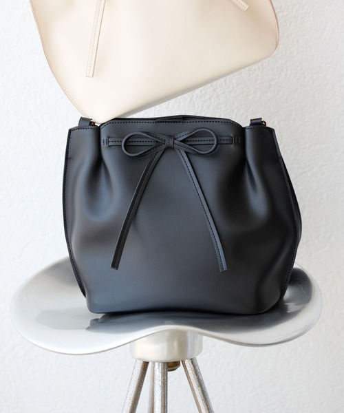 ROPE' PICNIC（ロペピクニック）の「ナローリボンワンハンドルミドルバッグ（ハンドバッグ・レディース・ブラック/キナリ・FREE）」の14枚目の写真