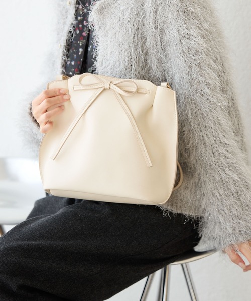 ROPE' PICNIC（ロペピクニック）の「ナローリボンワンハンドルミドルバッグ（ハンドバッグ・レディース・ブラック/キナリ・FREE）」の16枚目の写真