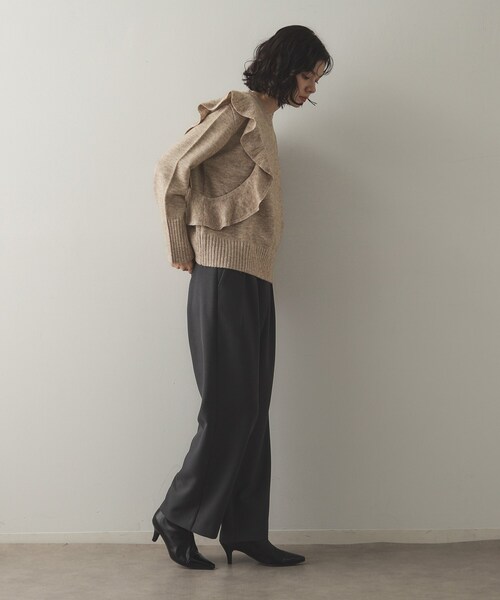 OPAQUE.CLIP（オペークドットクリップ）の「◆《美人百花掲載》アシメフリルミドルゲージニット【洗濯機洗い可】（ニット/セーター・レディース・グレー/ネイビー/ベージュ・38/36/40）」の10枚目の写真