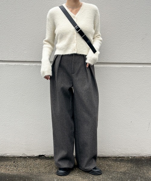 select MOCA（セレクトモカ）の「フェイクウールダブルタックパンツ（スラックス・レディース・チャコールグレー/グレー/ブラック・LARGE/MEDIUM/SMALL）」の16枚目の写真