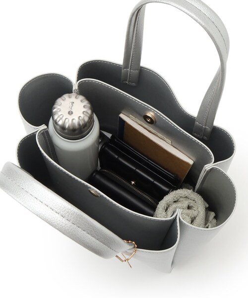 SHOO・LA・RUE（シューラルー）の「◆【軽量】一枚革風あおりトートバッグ（トートバッグ・レディース・シルバー/ブラウン系その他/ブラック/ライトグレー・00）」の14枚目の写真