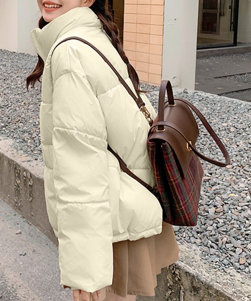 Riff(リフ)の「中綿ジャケット ブルゾン(ダウンジャケット/コート・レディース・アイボリー/ブルー/ピンク/ブラック・S/M/L)」の7枚目の写真