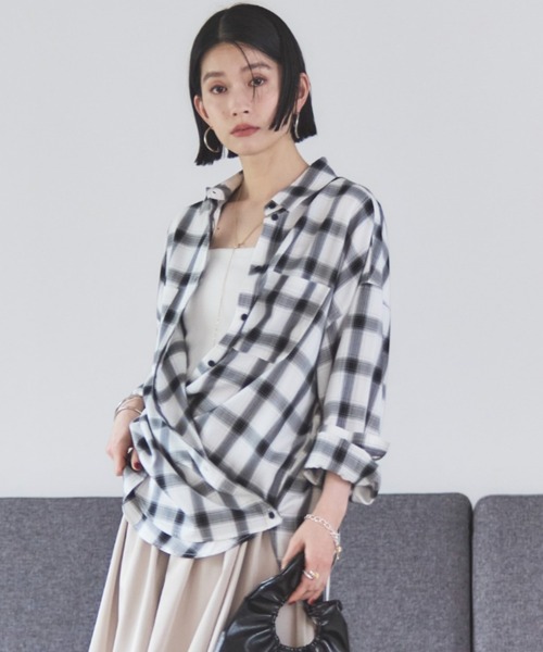 Doux archives(ドゥアルシーヴ)の「チェックカシュクールシャツ(シャツ/ブラウス・レディース・ブラック/ホワイト・38)」の1枚目の写真