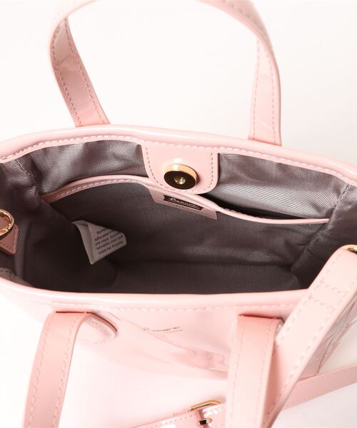 Beau're(ヴュレ)の「BEAURE ヴュレ エナメル 2WAY ミニ トート(トートバッグ・レディース・ベージュ系その他/ライトブルー/ブラック/レッド/ゴールド/ピンク・FREE)」の11枚目の写真