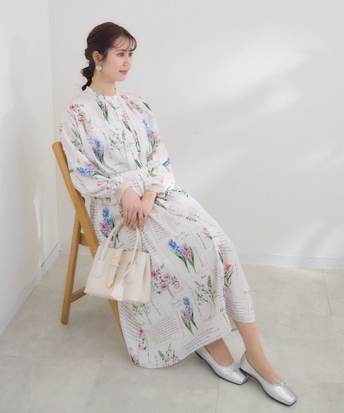 KATHARINE ROSS(キャサリンロス)の「【KATHARINE ROSS】KITTE PRINT -切手プリント-ワンピース(ワンピース・レディース・アイボリー/ライトブルー・MEDIUM)」の21枚目の写真