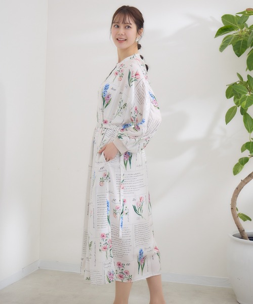 KATHARINE ROSS(キャサリンロス)の「【KATHARINE ROSS】KITTE PRINT -切手プリント-ワンピース(ワンピース・レディース・アイボリー/ライトブルー・MEDIUM)」の17枚目の写真