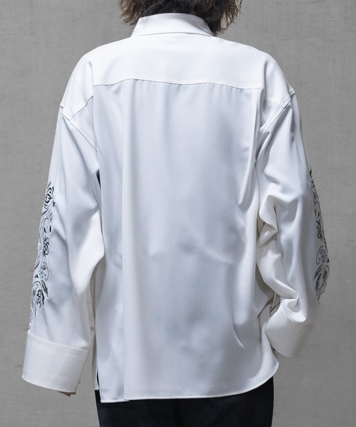 Naive magic（ナイーブマジック）の「【a】〔Naive magic〕フラワーエンブロイダリー アームスリットシャツ（シャツ/ブラウス・メンズ・ホワイト/ブラック・LARGE/MEDIUM）」の11枚目の写真