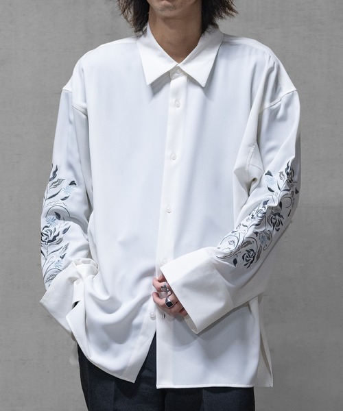 Naive magic（ナイーブマジック）の「【a】〔Naive magic〕フラワーエンブロイダリー アームスリットシャツ（シャツ/ブラウス・メンズ・ホワイト/ブラック・LARGE/MEDIUM）」の8枚目の写真