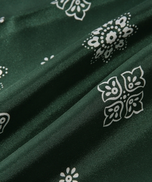 Ray BEAMS（レイビームス）の「Ray BEAMS / フラワー バンダナ シルク スカーフ（バンダナ/スカーフ・レディース・レッド/ネイビー/ベージュ/オリーブ・ONE SIZE）」の12枚目の写真