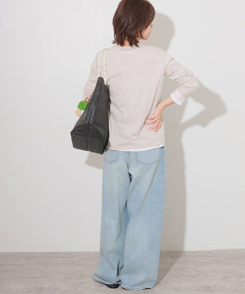 JOURNAL STANDARD relume(ジャーナルスタンダード レリューム)の「シアークルーネックロングTシャツ(Tシャツ/カットソー・レディース・ホワイト/ライトグレー/サックスブルー/イエロー・FREE)」の7枚目の写真