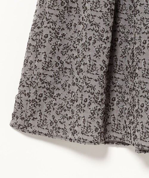 Ray BEAMS（レイビームス）の「RBS / ティアード スクエアネック ワンピース（ワンピース・レディース・ブラック/ダークブラウン・0/1）」の8枚目の写真