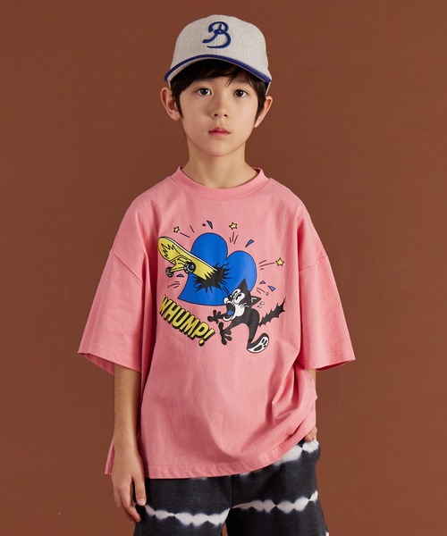 PAIRMANON STREET（ペアマノンストリート）の「【PAIRMANON STREET】オリジナル ストリート プリント 半袖 Tシャツ（Tシャツ/カットソー・キッズ・ブラック系その他/ホワイト系その他/パープル/ピンク/ベージュ/イエロー/ブラック系その他4/ブラック系その他3/ブラック系その他2/カーキ/ブラック系その他5/ベージュ系その他/ピンク系その他/ホワイト系その他4/ホワイト系その他3/ホワイト系その他2/パープル系その他/グリーン系その他/ホワイト/ブラック・140/150/160/90/100/110/120/130）」の19枚目の写真