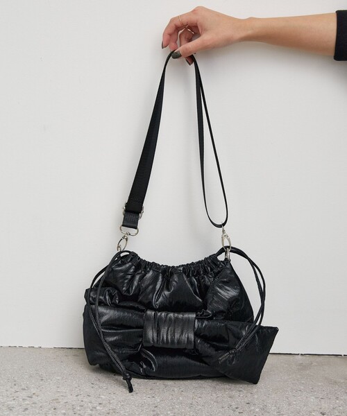 PUBLUX（パブリュクス）の「PUBLUX/パブリュクス ビッグ リボン パテッド ハンドバッグ　限定展開（ショルダーバッグ・レディース・オリーブ/ブラック・ONE SIZE）」の14枚目の写真