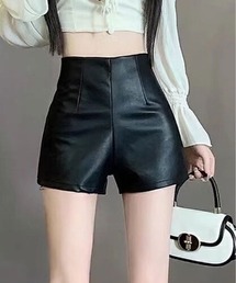 合成皮革ハイウエストショートパンツ