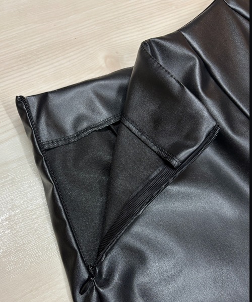 NANEA（ナネア）の「合成皮革ハイウエストショートパンツ（その他パンツ・レディース・ブラック/ブラウン・SMALL/X-SMALL/LARGE/MEDIUM）」の17枚目の写真