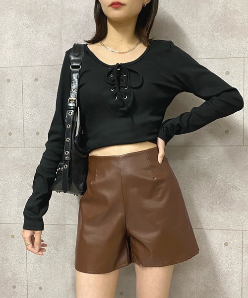 NANEA（ナネア）の「合成皮革ハイウエストショートパンツ（その他パンツ・レディース・ブラック/ブラウン・SMALL/X-SMALL/LARGE/MEDIUM）」の19枚目の写真
