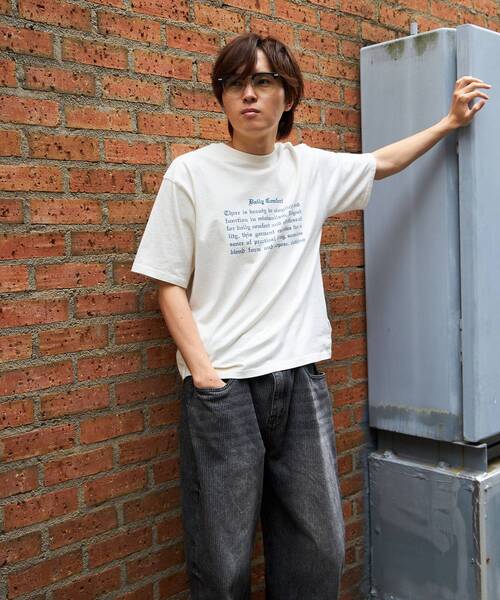 FFEIN(フェイン)の「【FFEIN(フェイン)】フェードメッセージショート丈Tシャツ / Tシャツ 短丈 クルーネック 半袖 ピグメント加工 古着 アソート(Tシャツ/カットソー・メンズ・ネイビー/ホワイト/A/ブルー/ブラック/アイボリー・SMALL/MEDIUM/LARGE)」の9枚目の写真