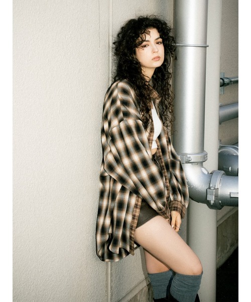 EGOIST(エゴイスト)の「2パターンチェックオーバーシャツ(シャツ/ブラウス・レディース・ブラック/ベージュ・FREE)」の19枚目の写真