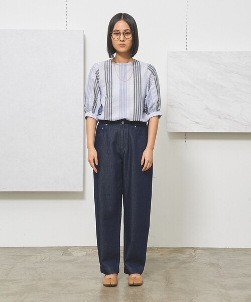 J.PRESS YORK STREET(ジェイプレスヨークストリート)の「【WOMEN】ソフトワイドデニム パンツ(デニムパンツ・レディース・ネイビー系/ダルブルー系・SMALL/MEDIUM/LARGE)」の3枚目の写真