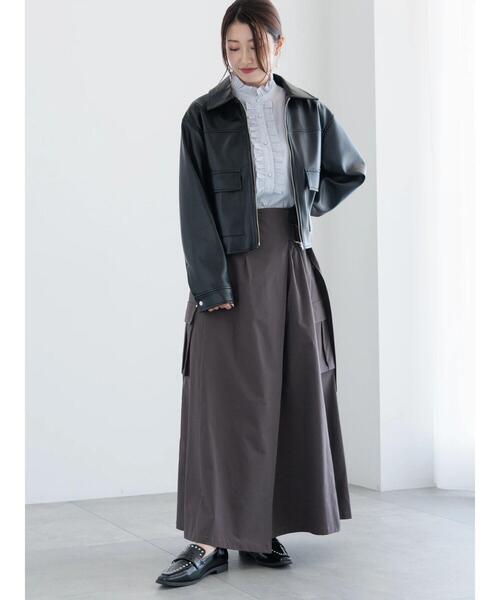 Te chichi(テチチ)の「メタルボタンスタンドフリルブラウス《2025spring catalog item》(シャツ/ブラウス・レディース・グレー/オフホワイト/サックスブルー・F)」の17枚目の写真