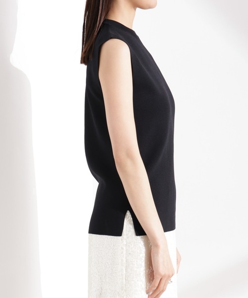 NANO universe（ナノユニバース）の「洗濯機洗い可UVカット接触冷感ノースリーブニット（ニット/セーター・レディース・ブラック/アイボリー/グリーン・FREE）」の9枚目の写真