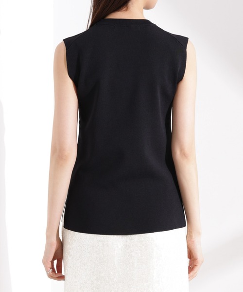 NANO universe（ナノユニバース）の「洗濯機洗い可UVカット接触冷感ノースリーブニット（ニット/セーター・レディース・ブラック/アイボリー/グリーン・FREE）」の8枚目の写真