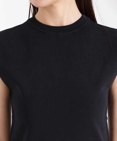 NANO universe（ナノユニバース）の「洗濯機洗い可UVカット接触冷感ノースリーブニット（ニット/セーター・レディース・ブラック/アイボリー/グリーン・FREE）」の7枚目の写真