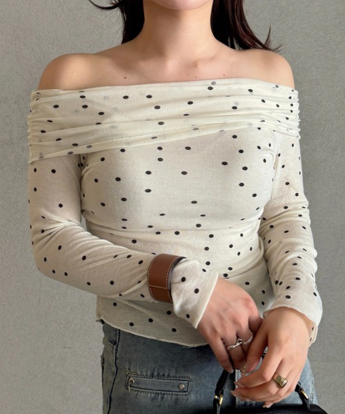 efill(エフィル)の「フェミニン ドット オフショルダー トップス(Tシャツ/カットソー・レディース・アイボリー・FREE)」の20枚目の写真
