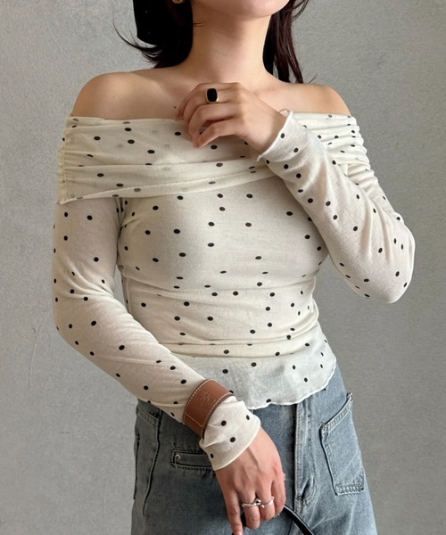 efill(エフィル)の「フェミニン ドット オフショルダー トップス(Tシャツ/カットソー・レディース・アイボリー・FREE)」の14枚目の写真