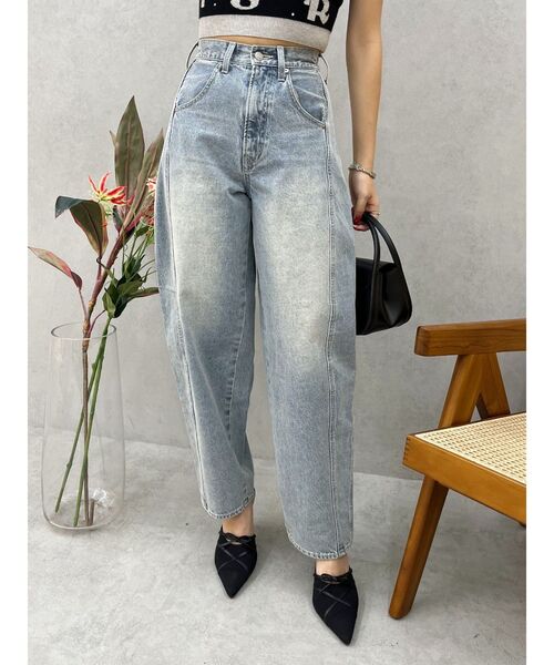 EVRIS(エヴリス)の「バレルワイドデニムパンツ(デニムパンツ・レディース・ブラック/ライトブルー・MEDIUM/SMALL)」の1枚目の写真