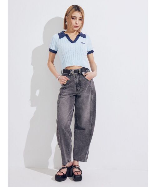 EVRIS(エヴリス)の「バレルワイドデニムパンツ(デニムパンツ・レディース・ブラック/ライトブルー・MEDIUM/SMALL)」の16枚目の写真