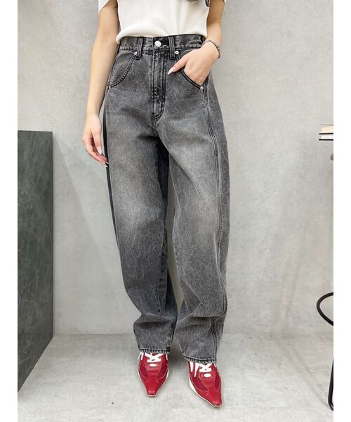 EVRIS(エヴリス)の「バレルワイドデニムパンツ(デニムパンツ・レディース・ブラック/ライトブルー・MEDIUM/SMALL)」の19枚目の写真