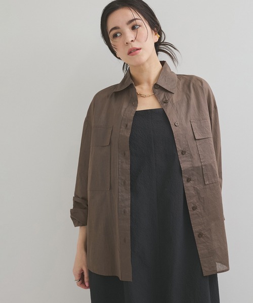 le cercle ADAM ET ROPE'(ルセルクルアダムエロペ)の「コットンオーガンジーシャツ(シャツ/ブラウス・レディース・ブラック/ブラウン/ターコイズブルー/キナリ・FREE)」の13枚目の写真