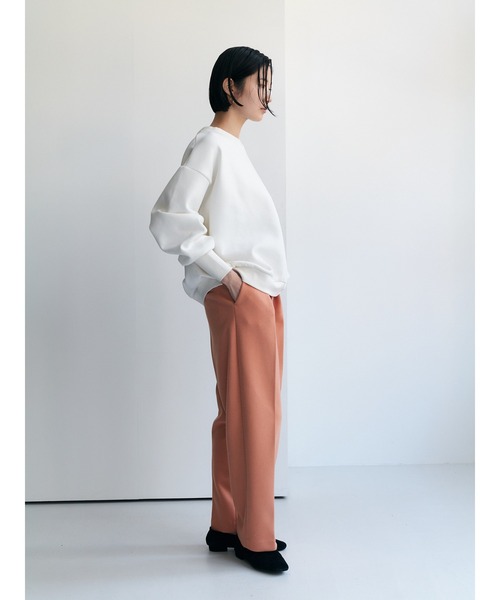 Brown&Street(ブラウンアンドストリート)の「ボリュームスリーブポンチトップス(スウェット・レディース・ブラック/オフホワイト・FREE)」の5枚目の写真