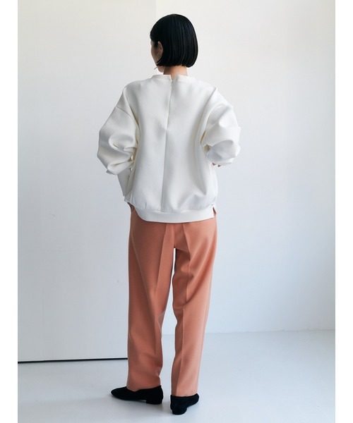 Brown&Street(ブラウンアンドストリート)の「ボリュームスリーブポンチトップス(スウェット・レディース・ブラック/オフホワイト・FREE)」の6枚目の写真