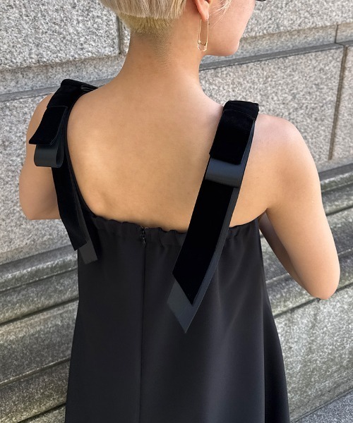 JENNE(ジェンヌ)の「肩ベロアリボンワンピース(ワンピース・レディース・ネイビー/ブラック・SMALL/MEDIUM/LARGE)」の7枚目の写真