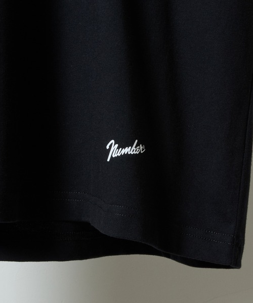 NUMBER (N)INE（ナンバーナイン）の「BASIC HEM PRINTED T-SHIRT / ベーシック ワンポイント ロゴプリント Tシャツ（Tシャツ/カットソー・メンズ・グレー/ブラック/ホワイト/ブラック×ホワイト/グレー×ホワイト・M/L/XL）」の20枚目の写真