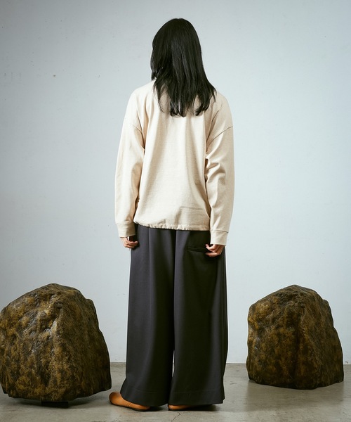 Dulcamara（ドゥルカマラ）の「バルーンロンT（Tシャツ/カットソー・メンズ・グレイッシュベージュ/ブラック/チャコールグレー・0/1）」の14枚目の写真