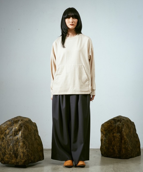 Dulcamara（ドゥルカマラ）の「バルーンロンT（Tシャツ/カットソー・メンズ・グレイッシュベージュ/ブラック/チャコールグレー・0/1）」の12枚目の写真