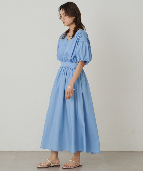 LOUNGEDRESS（ラウンジドレス）の「Vギャザーワンピース（ワンピース・レディース・ベージュ/ブルー/ブラック・MEDIUM/SMALL）」の22枚目の写真