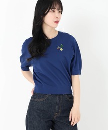 UNIVERVAL MUSE（ユニバーバル ミューズ）の「フルーツ刺繍5分袖ニット（ニット/セーター）」