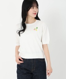 UNIVERVAL MUSE（ユニバーバル ミューズ）の「フルーツ刺繍5分袖ニット（ニット/セーター）」