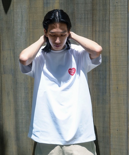 BANKS（バンクス）の「DESIGN TEE/BANKS JOURNAL(バンクスジャーナル)ハートプリント半袖デザインT-シャツ（Tシャツ/カットソー・メンズ・ブルー系その他/オフホワイト/ブラック・MEDIUM/LARGE/X-LARGE）」の7枚目の写真